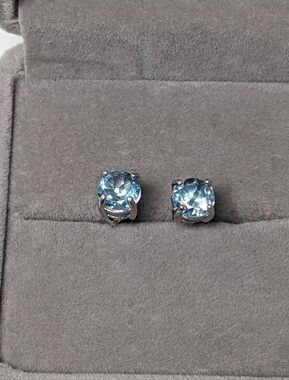 Sky Blue Topaz Stud Earrings 2ct TW  Sterling Silver 4‑Prong Baskets New VS